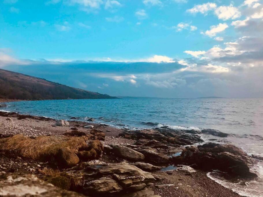 Вілла Beautiful Spacious Old Schoolhouse With Stunning Sea Views And Beach Nearby Port Bannatyne Екстер'єр фото